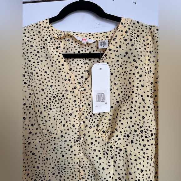 Levi’s Floral Long Sleeve Blouse - Picture 2 of 4